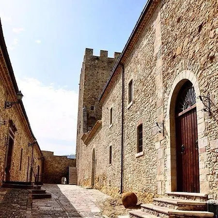 Castel Di Pietra Guest house Pietra Montecorvino