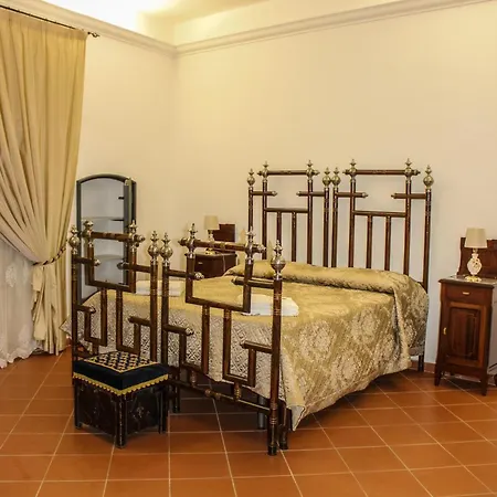 Affittacamere Castel Di Pietra Pietra Montecorvino