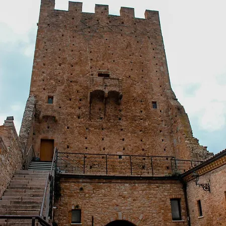 Affittacamere Castel Di Pietra Pietra Montecorvino