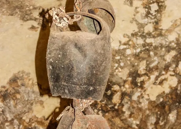 Castel Di Pietra 3* Pietra Montecorvino