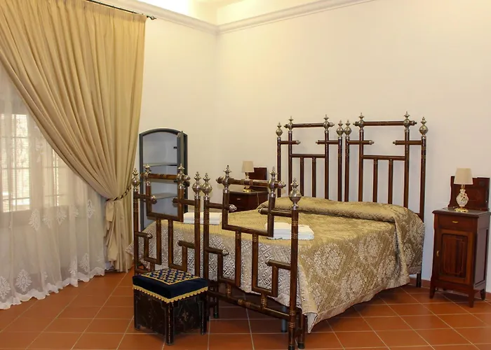 Castel Di Pietra Гостевой дом 3*